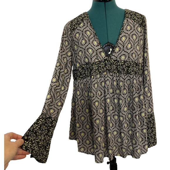NEW Free People Rolling Hills Print Bell Sleeve Tunic Top Size Small NWT - Picture 5 of 13